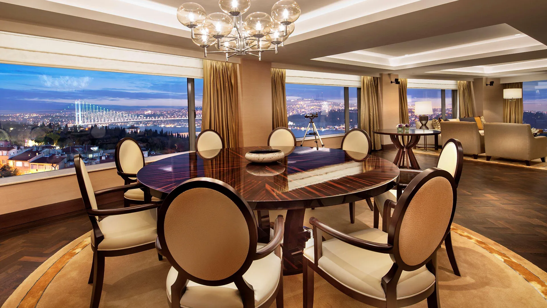 Conrad Istanbul Bosphorus Otel
