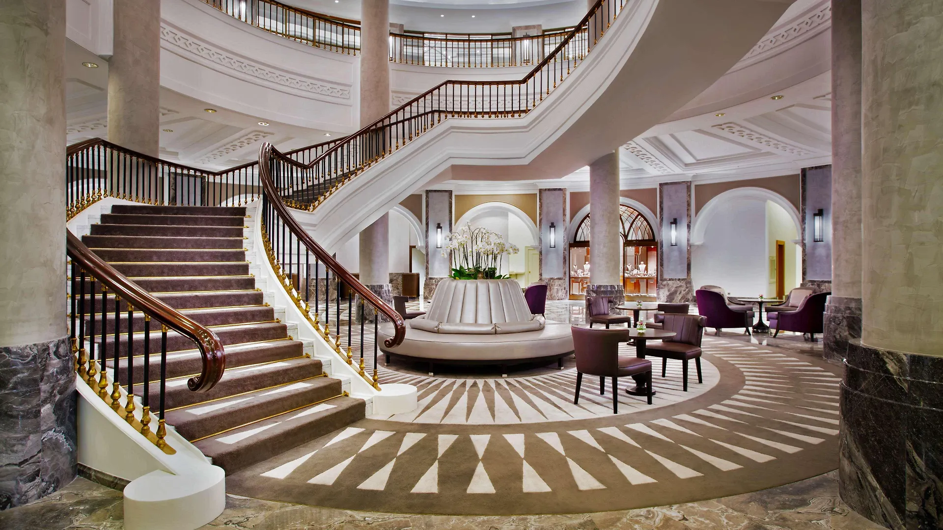 Conrad Istanbul Bosphorus Otel