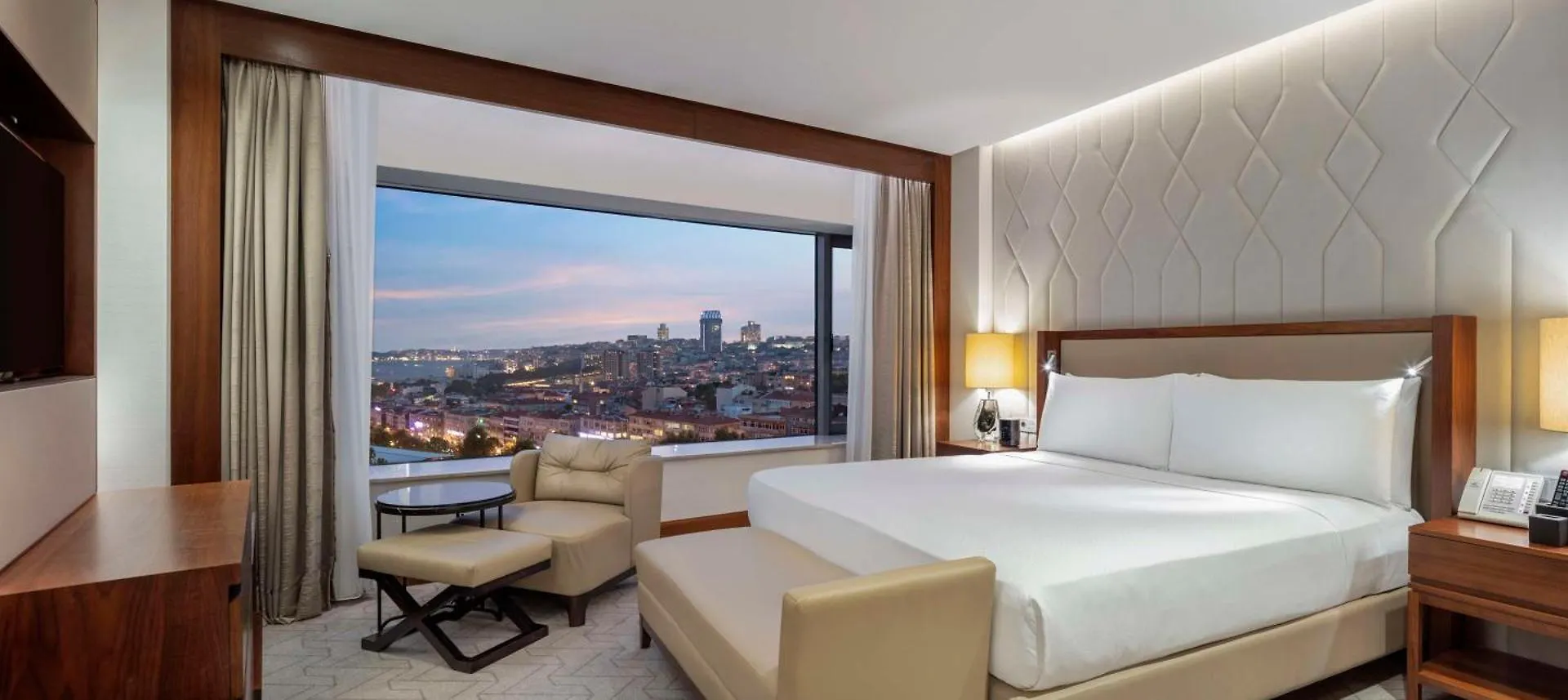 Conrad Istanbul Bosphorus Otel 5*,  Türkiye