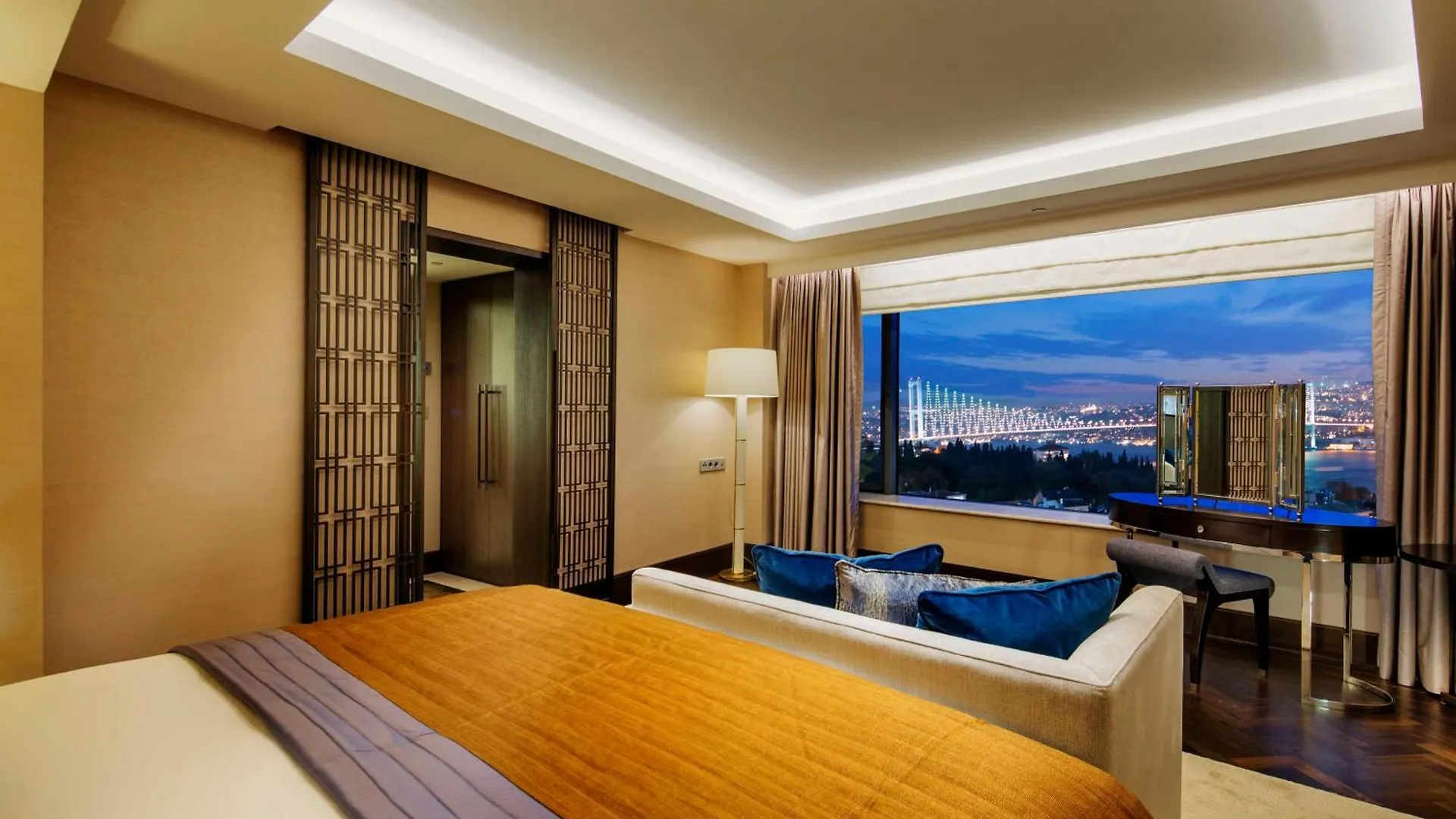 Conrad Istanbul Bosphorus Otel