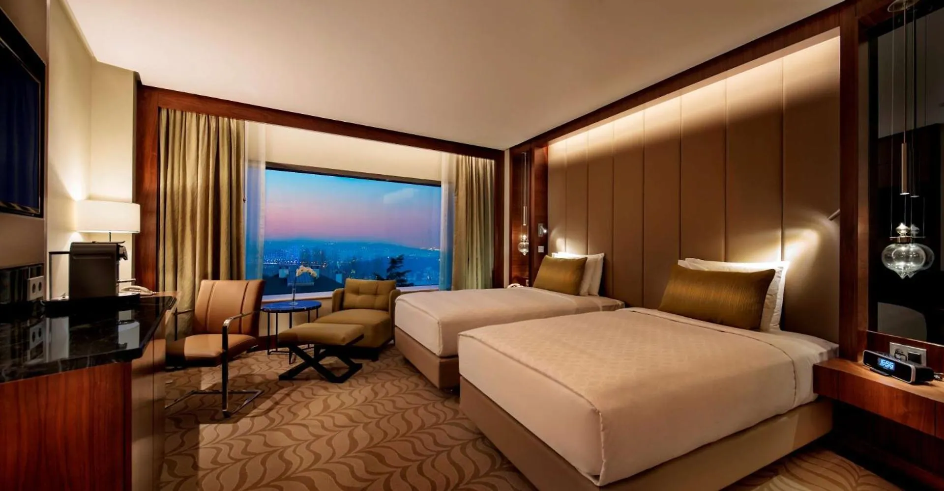 Conrad Istanbul Bosphorus Otel