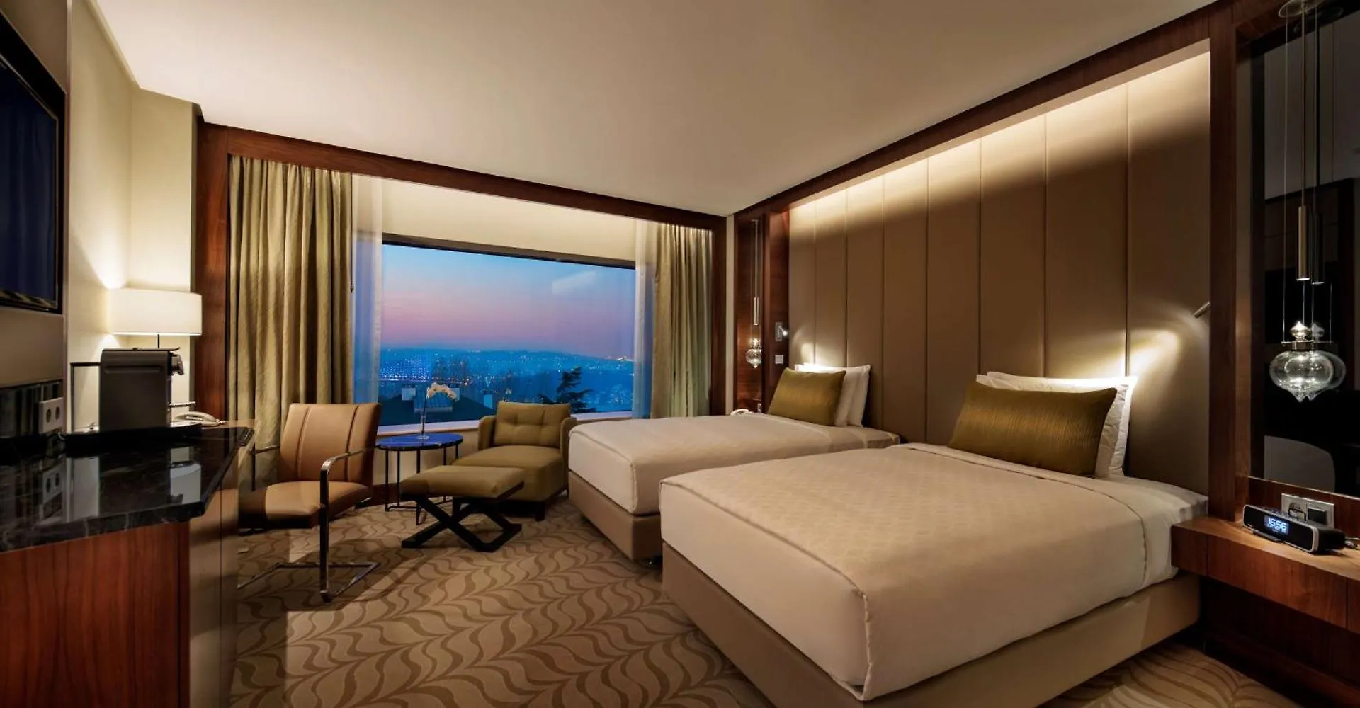 Conrad Istanbul Bosphorus Otel