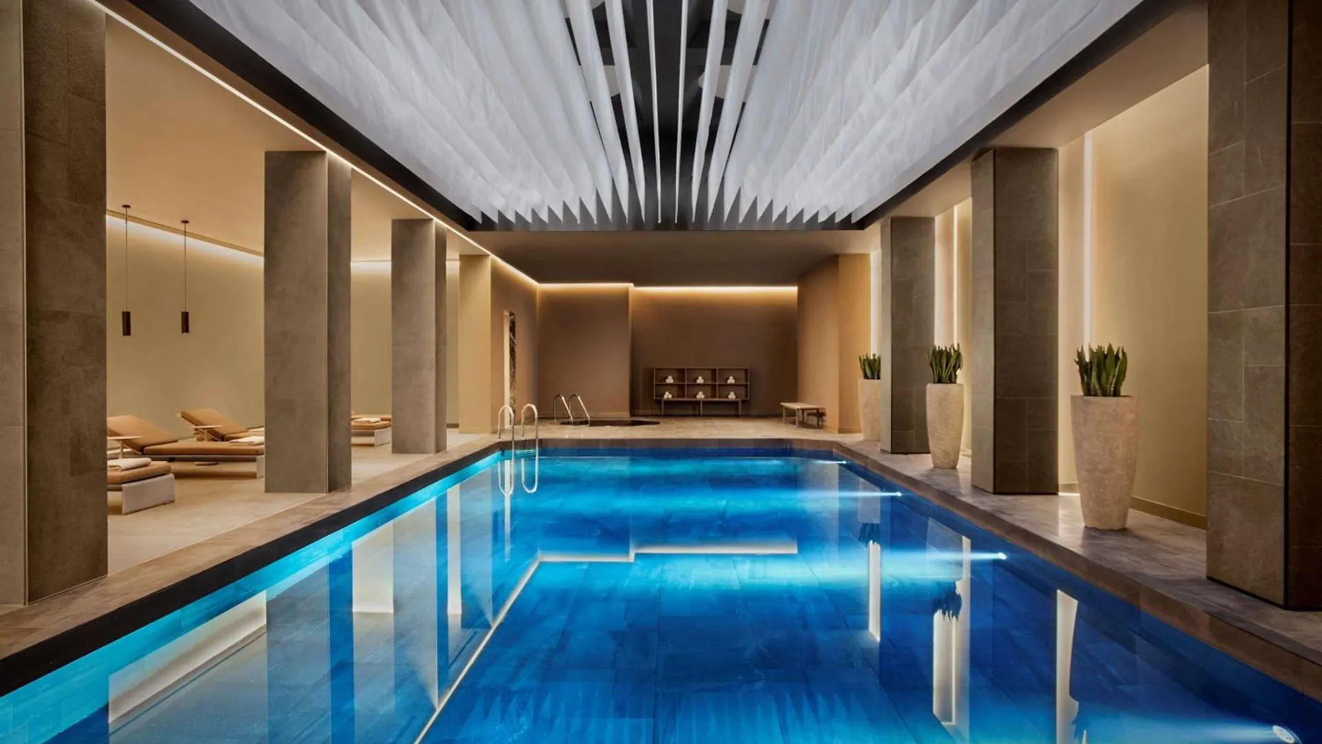 Hotel Conrad Istanbul Bosphorus 5*,